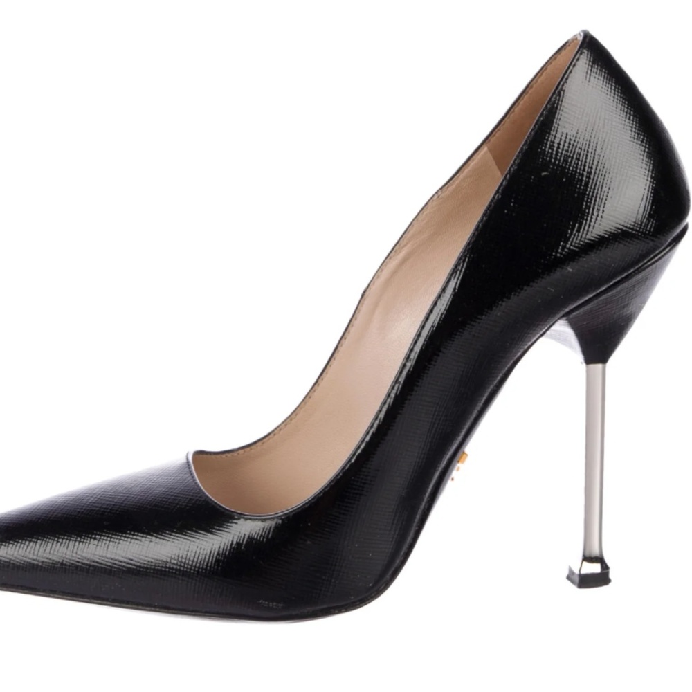 prada point-toe pumps